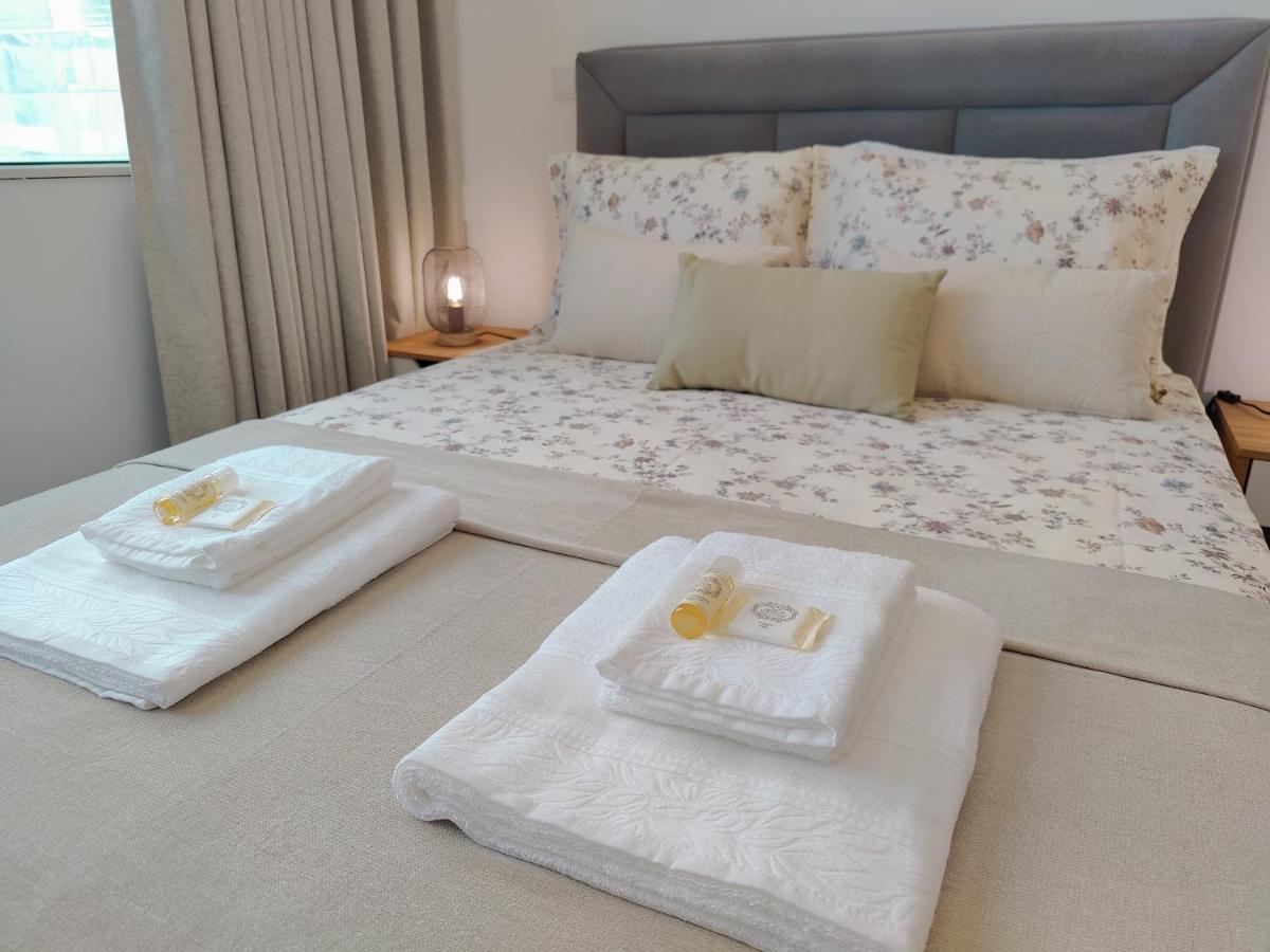 A Window To Porto - Premium Apartment Porto Downtown Bagian luar foto